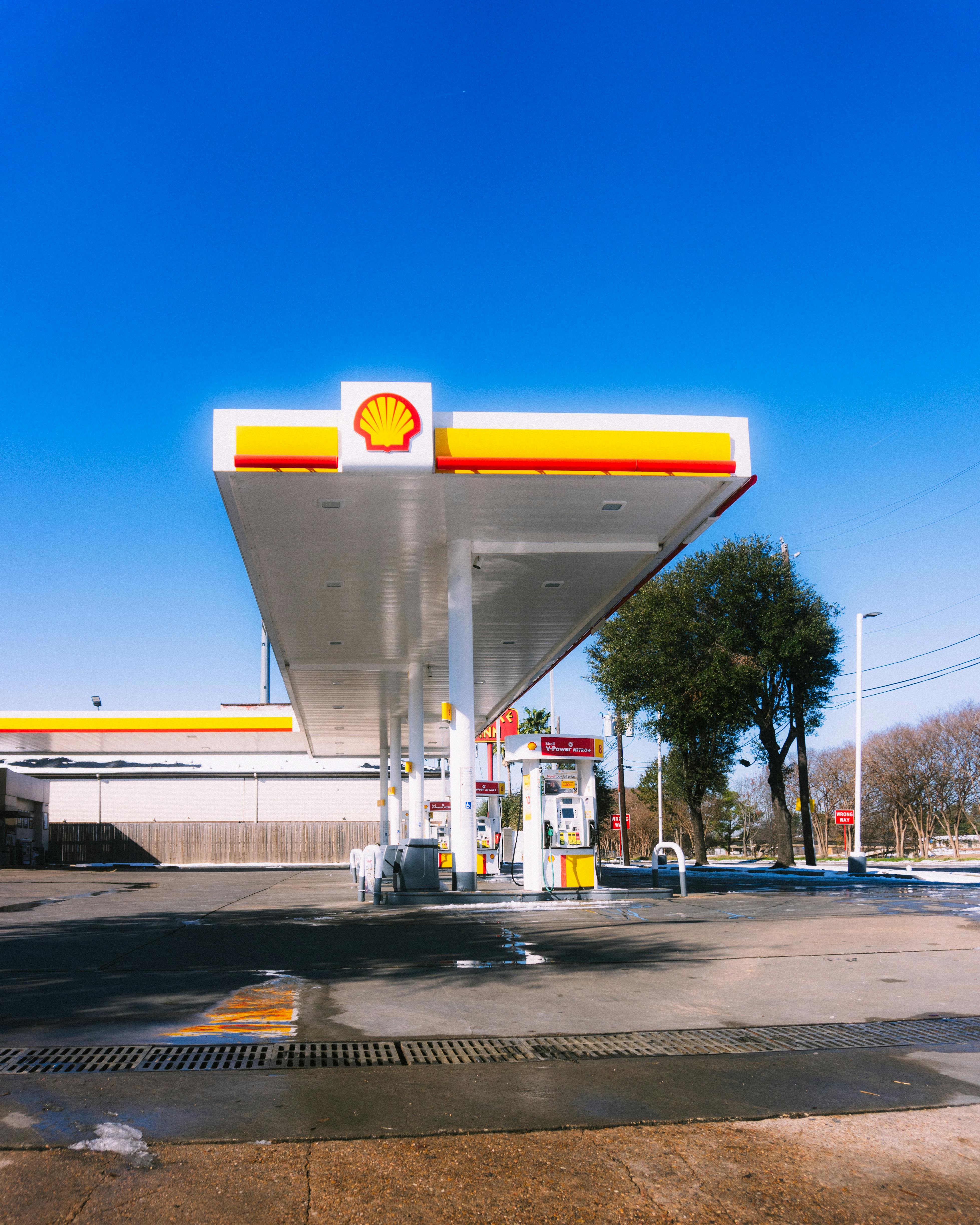 Beautifully Located Gas Station With Fuel Commission For Sale
